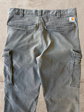 Load image into Gallery viewer, Carhartt Grey Cargo Pants - 34x31
