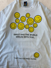 Load image into Gallery viewer, 90s Smile Graphic T-Shirt - Large
