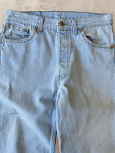 Load image into Gallery viewer, 90s Levi 505 Light Wash Jeans - 29x27
