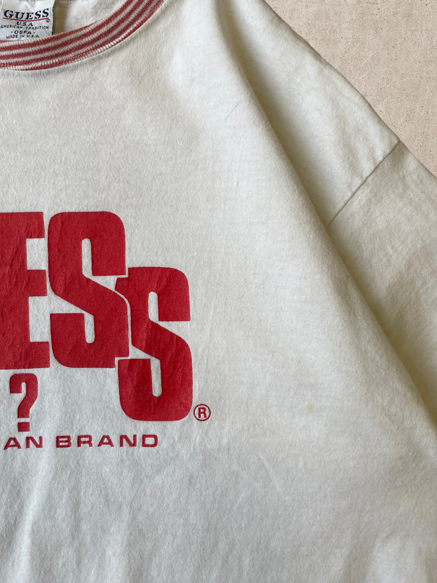 90s Guess Graphic T-Shirt - Large