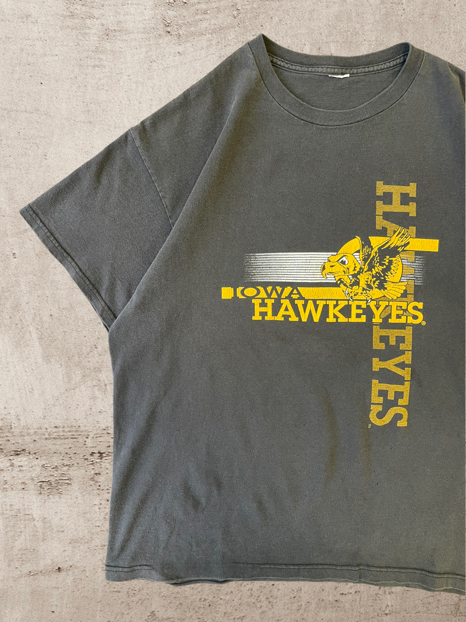 Vintage University of Iowa T-Shirt - Large