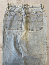Load image into Gallery viewer, 90s Fatigue Light Wash Baggy Jeans - 31x30

